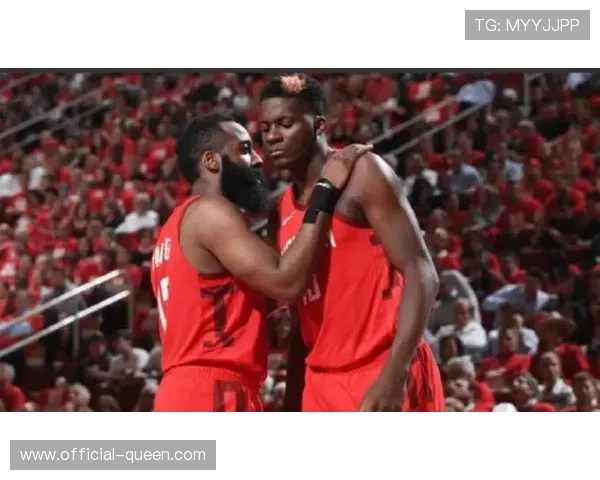 贾勒特·阿伦12投全中砍29分10篮板,内线统治级表现 贾勒特·阿伦12投全中砍29分10篮板,内线统治级表现